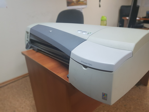 купить струйный широкоформатный плоттер HP DesignJet 110 Plus